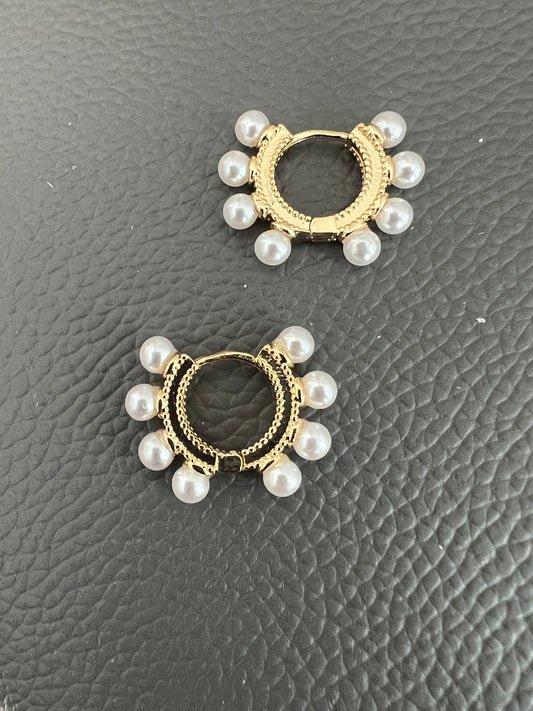 22mm small eight pearls earrings