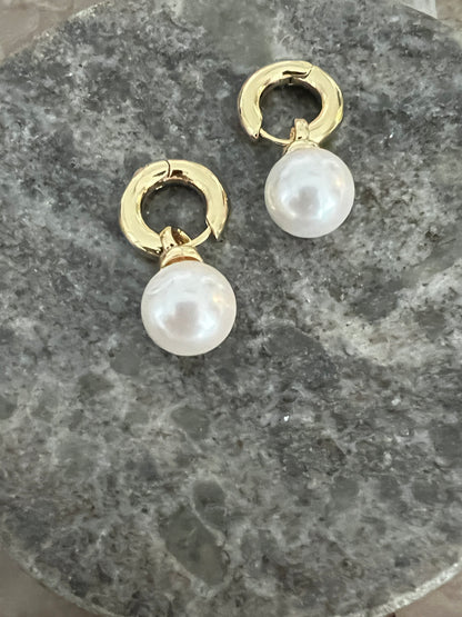 9mm hoop with big pearl