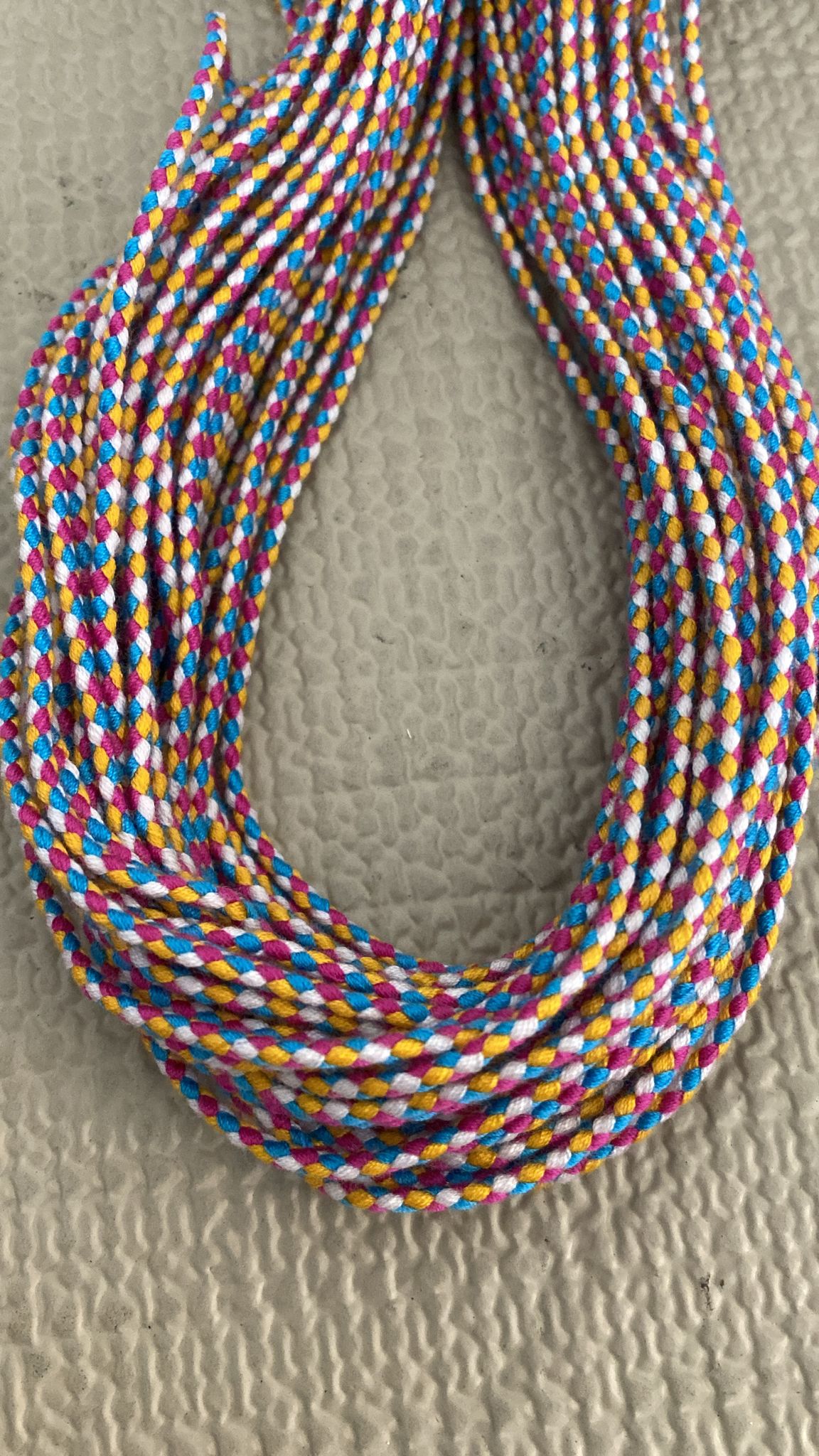 Mix Tread Multicolor 4 Yard #26013