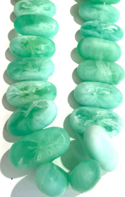 Sideways Oval Resin Strand