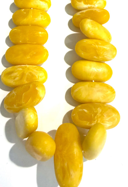 Sideways Oval Resin Strand