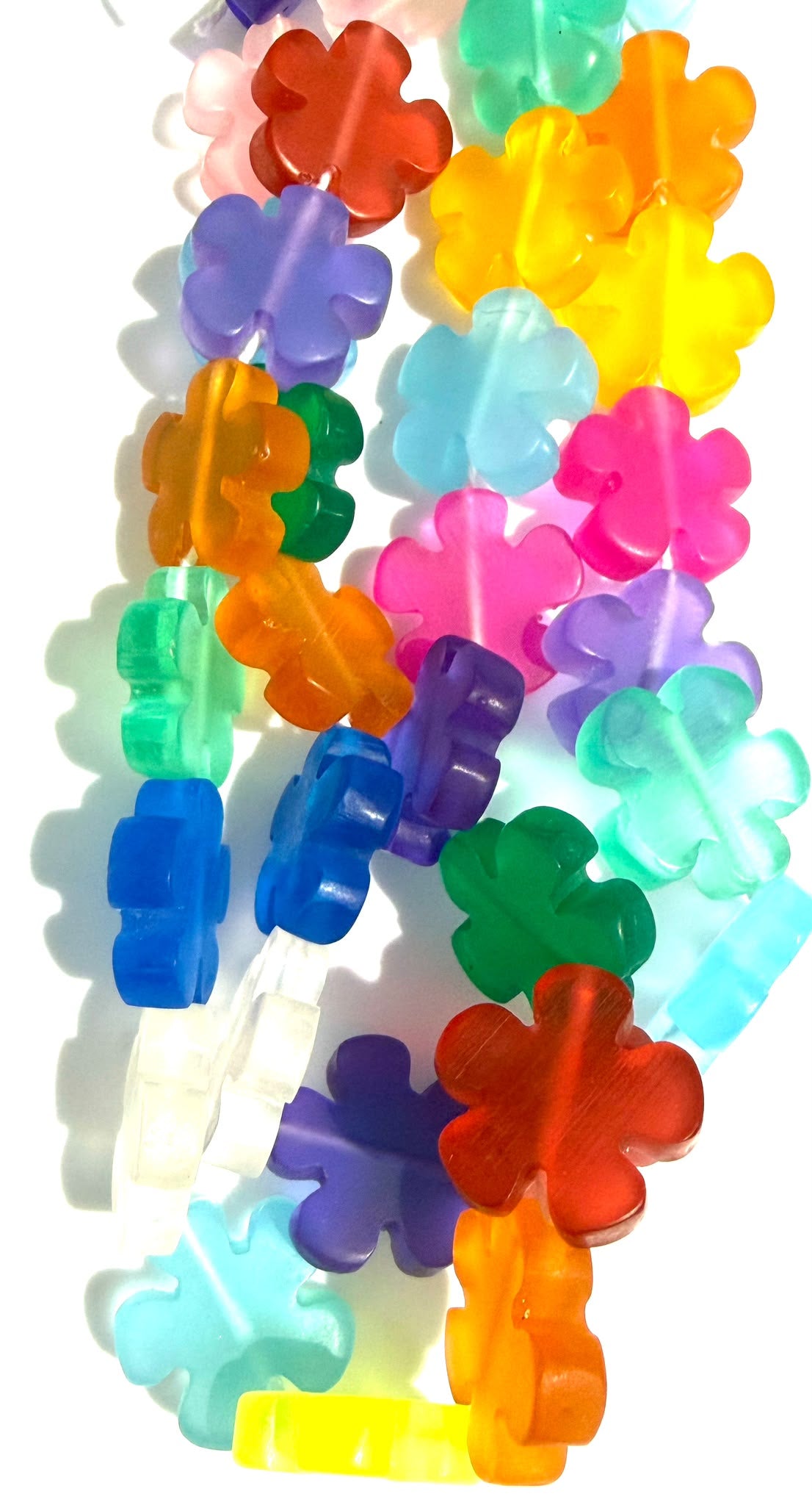 Traslucid Flower Strand