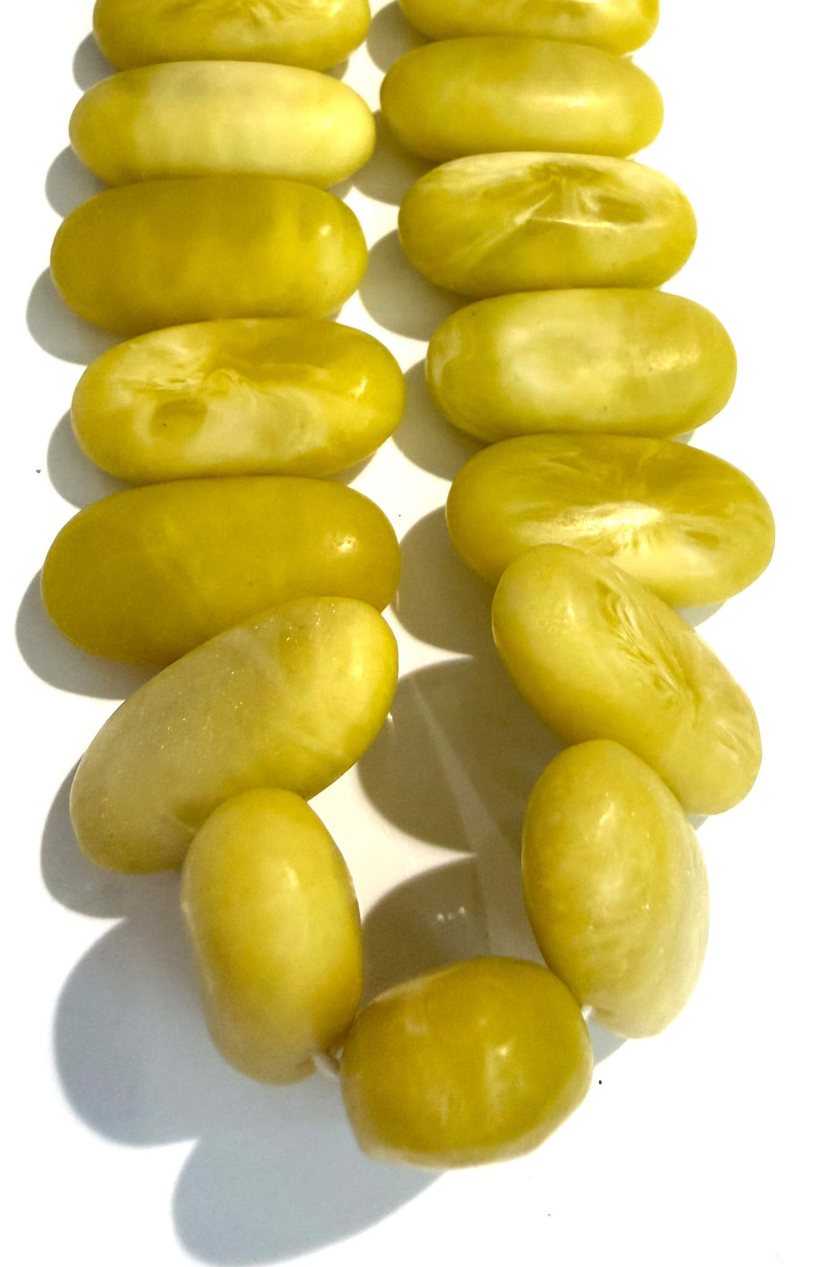 Sideways Oval Resin Strand