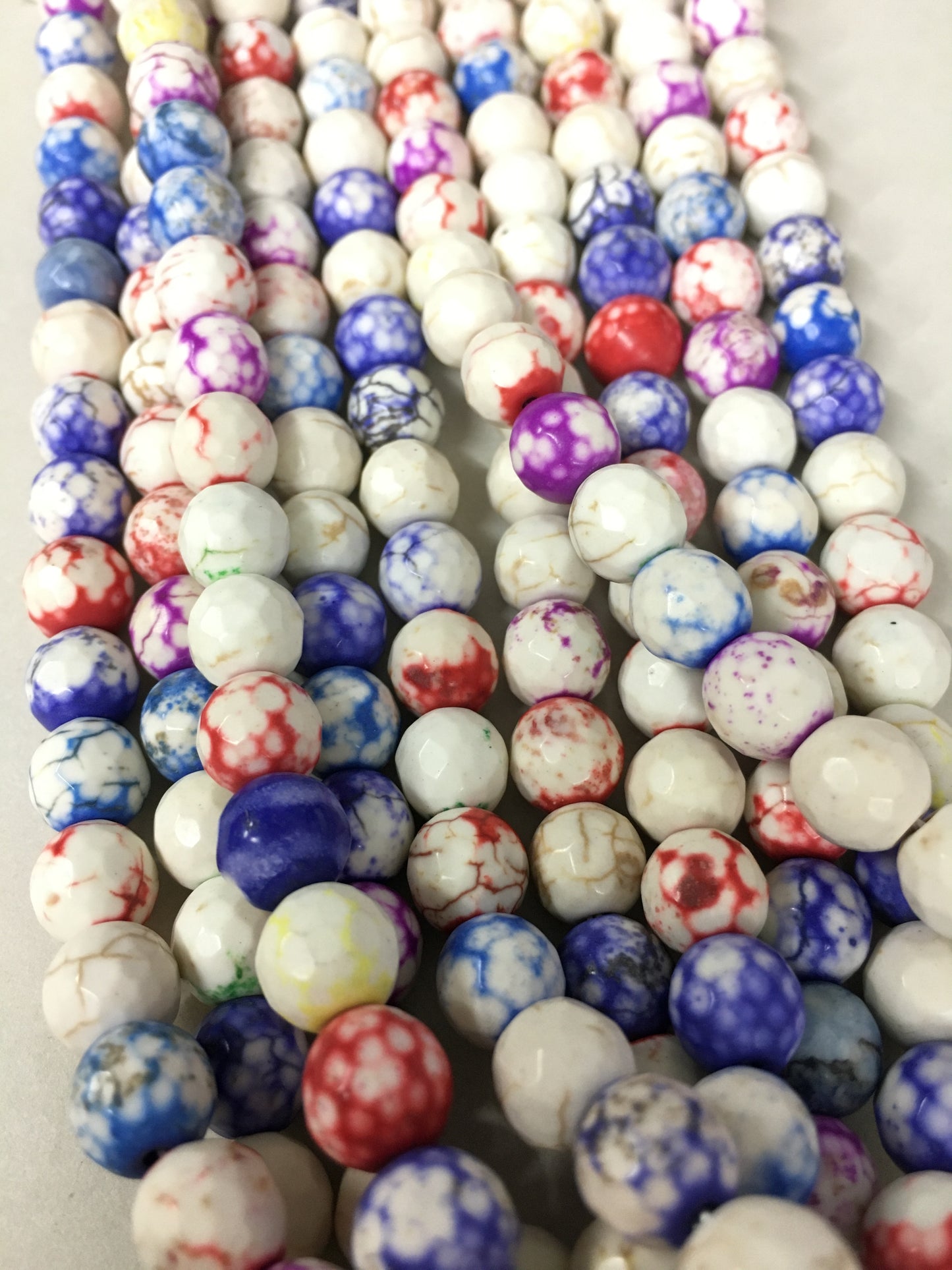 8mm White, Violet and Red Agate Faceted Strand / Agata