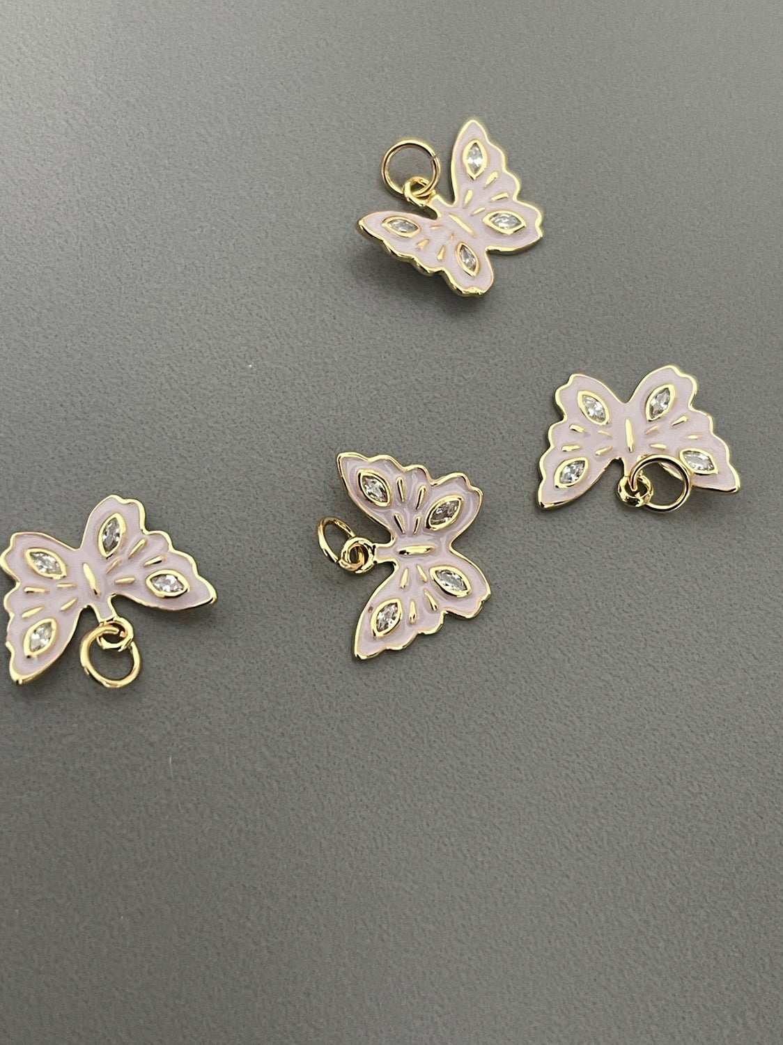 10mm butterfly charm 23648