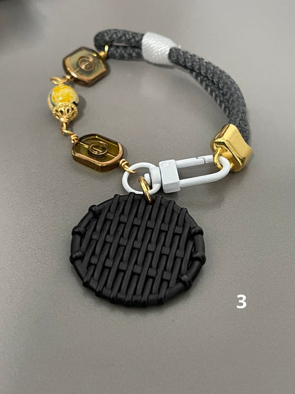 Fall resort style edition II, all materials included in kit.23435