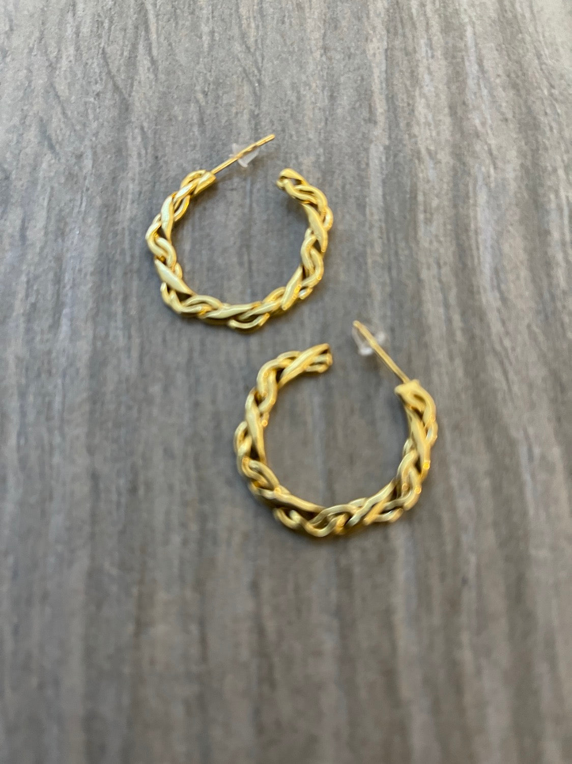 23mm Twisted Ear ring 23773