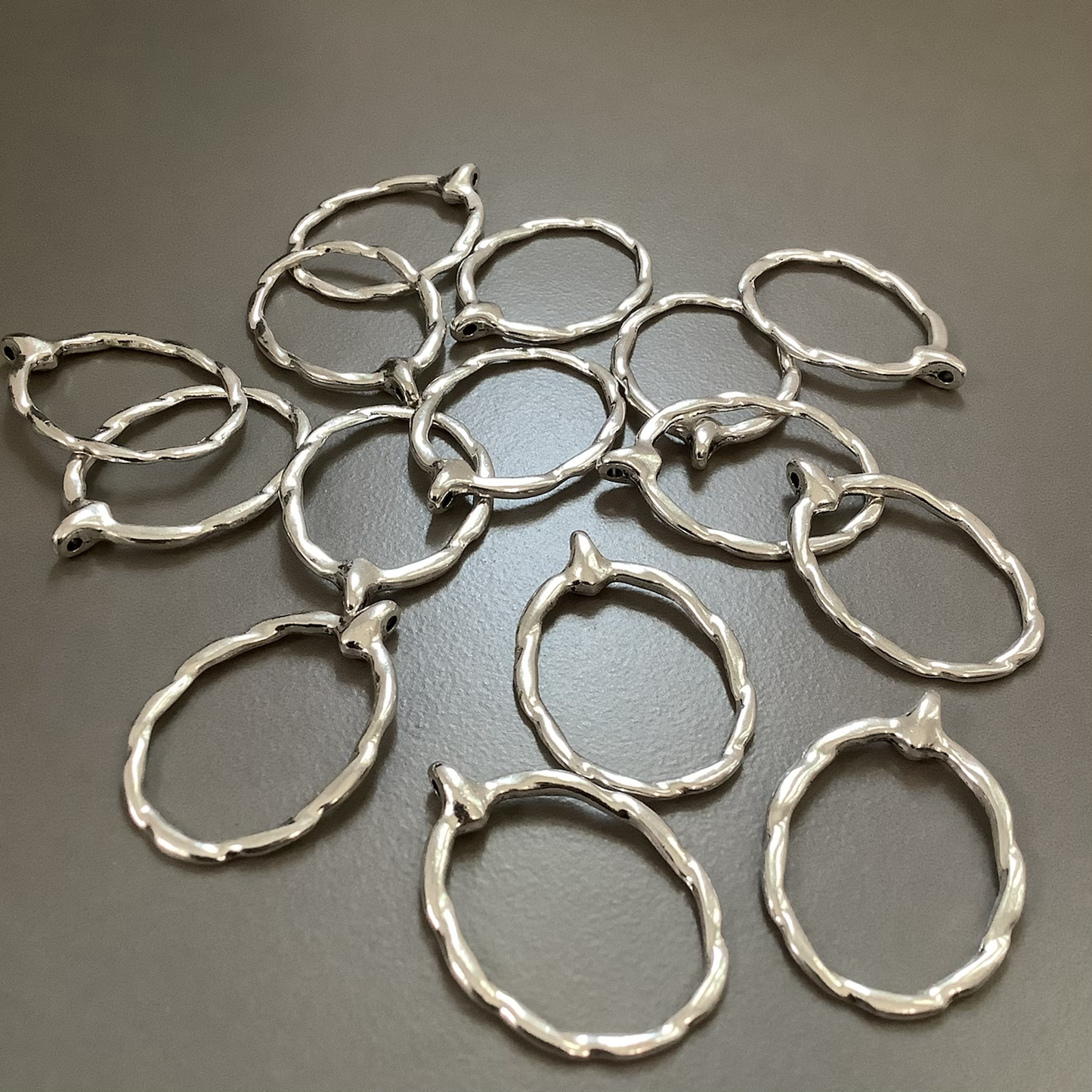 40mm Ring Hammered Plated Qty1- 17633