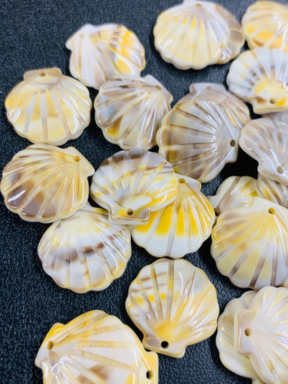 18.5mm Shell Pendant 20628