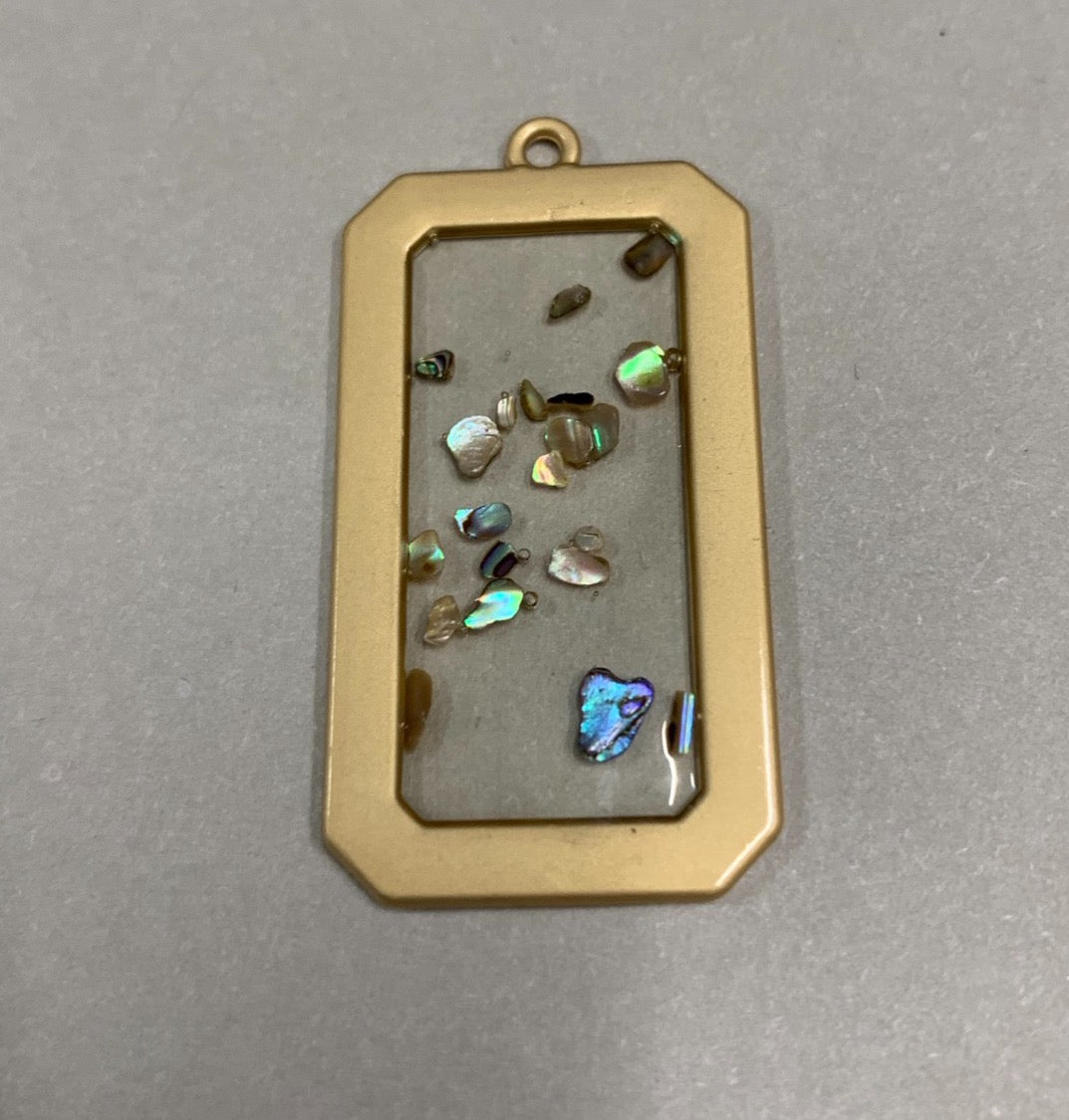 Resin with glitter pendant
