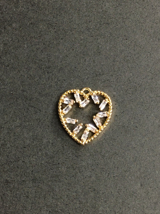 13mm Heart with pave Qty 1 / 20199