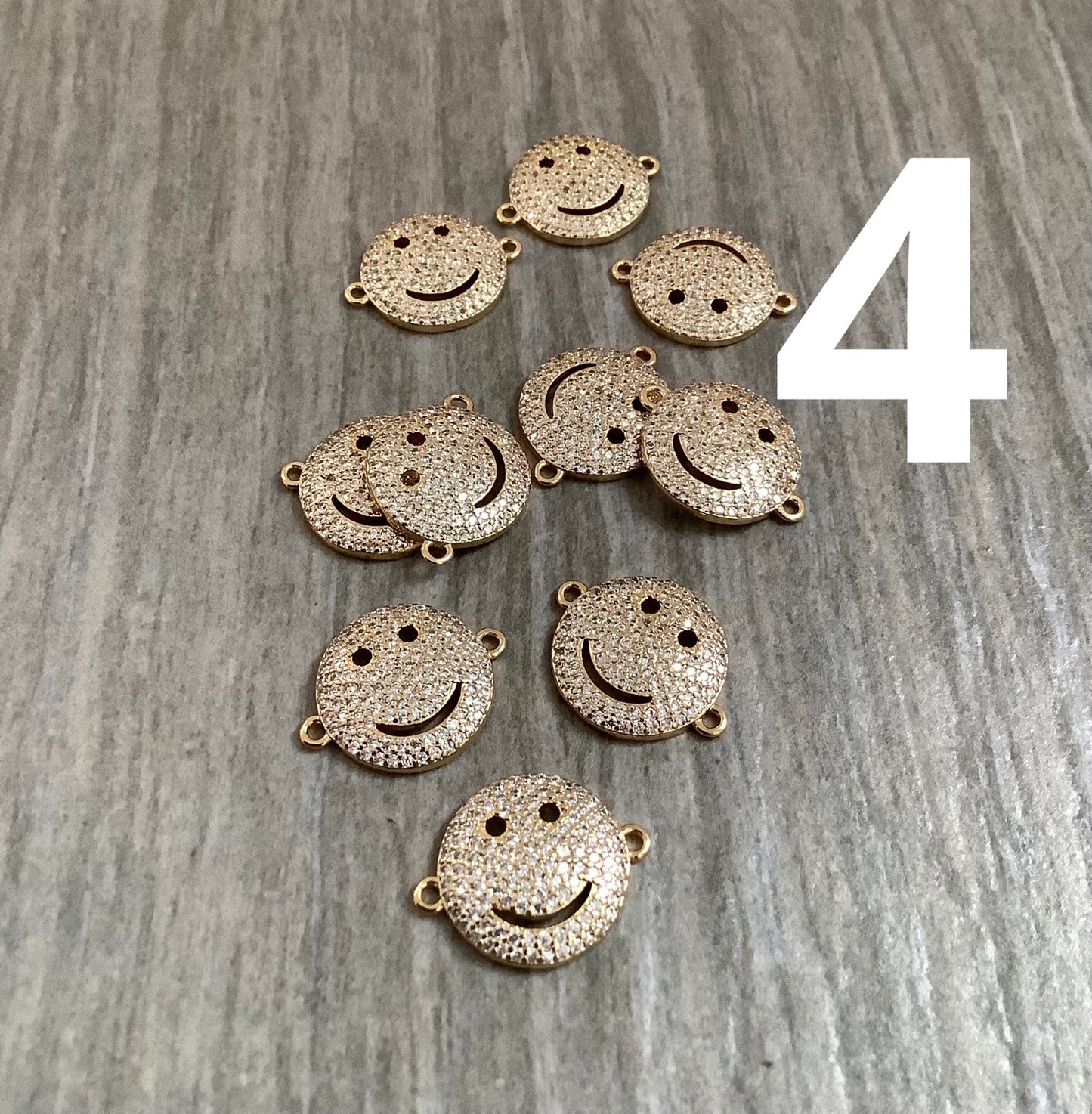 Happy Face Charm & Conectors Qty1- 22754/22755/22756/22757