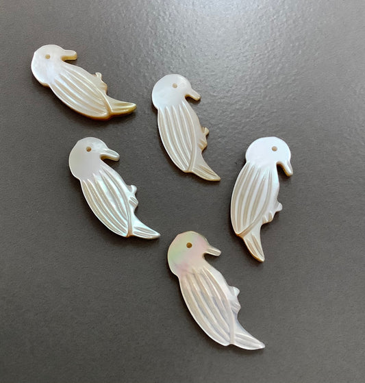 25mm Mother of Pearl Bird Qty1- 23256