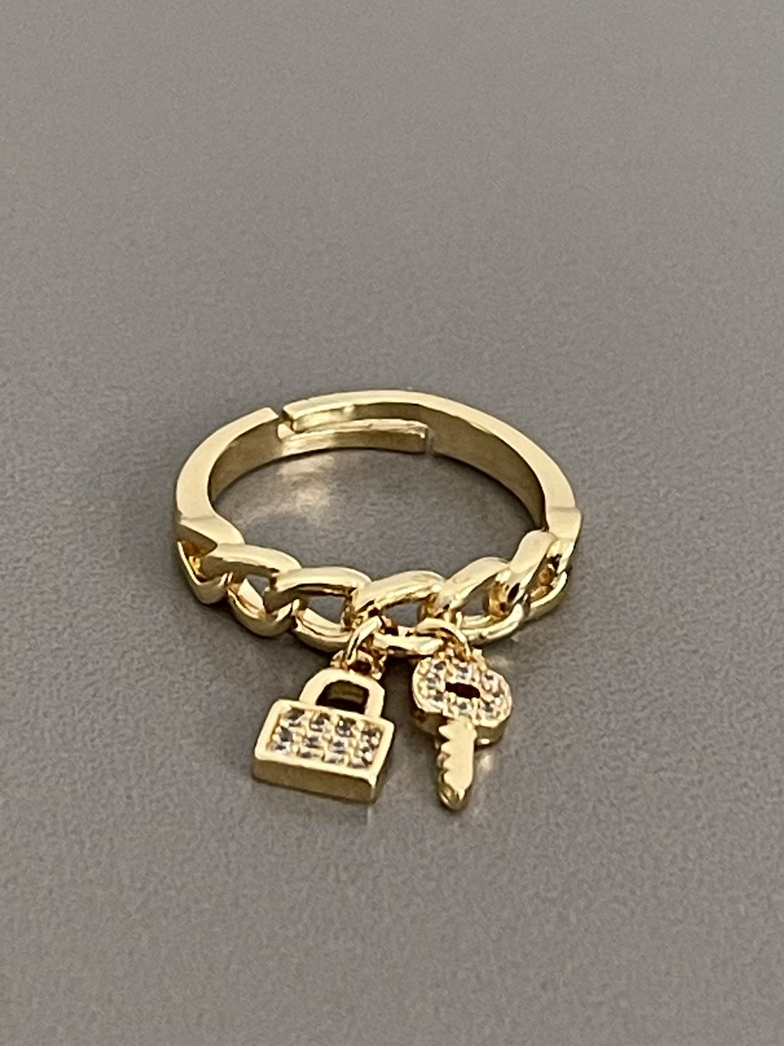 20mm Ring With Lock & Key qty1  22266