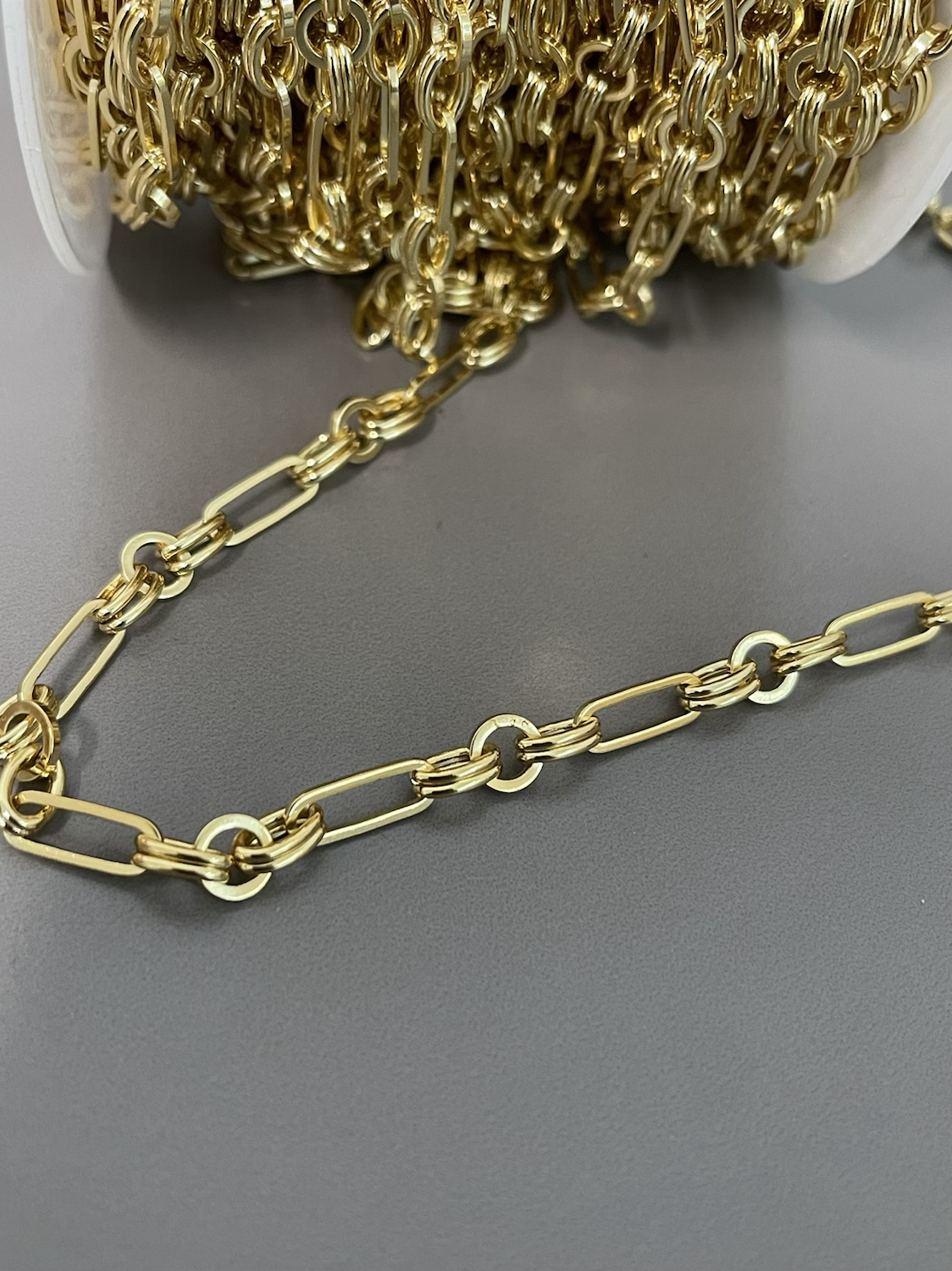 13mm oval link chain double by ft 22329 chain is 18k