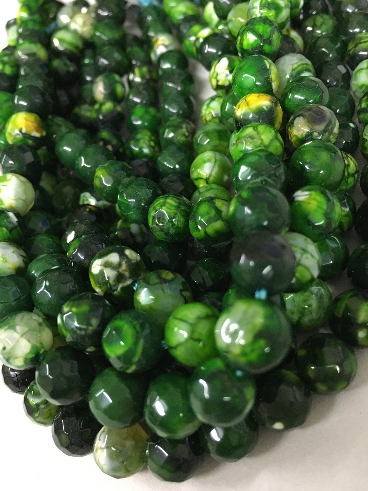 8mm Green Agate Faceted Strand / Agata