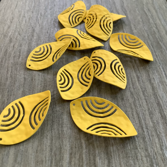 46x27mm Spirel Leaf Pw qty1- 22741