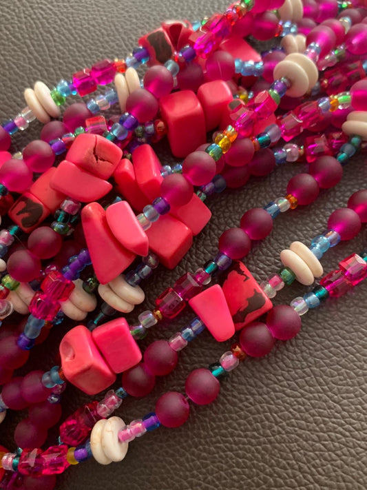 Pink beads and chips mix strand 21483