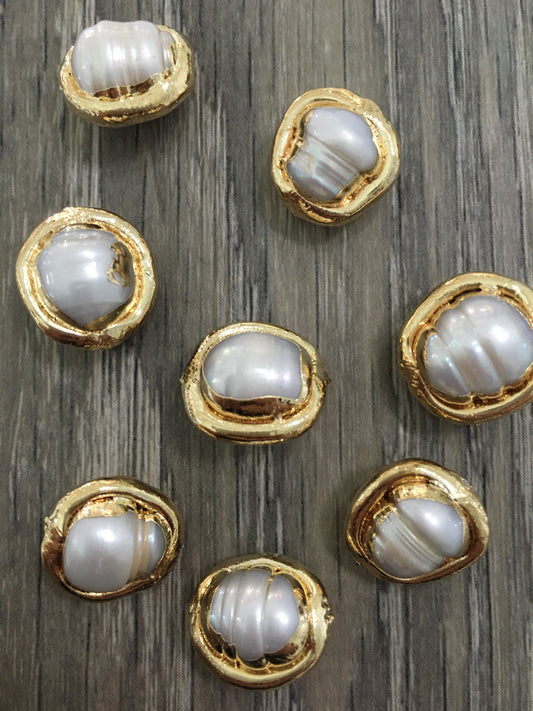 14mm Pearl With Gold Qty1- 24294