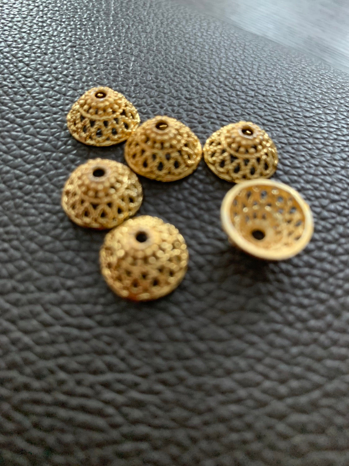 11mm cap  wide-qty 6 durable gold