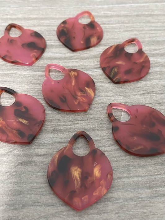 42x32mm heart resin burgundy 22157