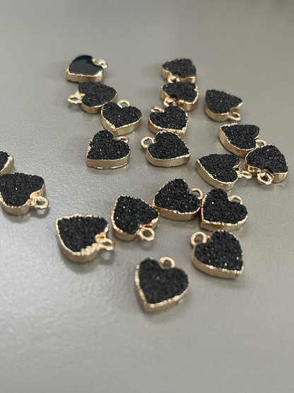 14mm  resin heart qty 1 #22114