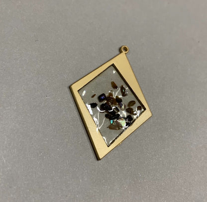 Resin with glitter pendant