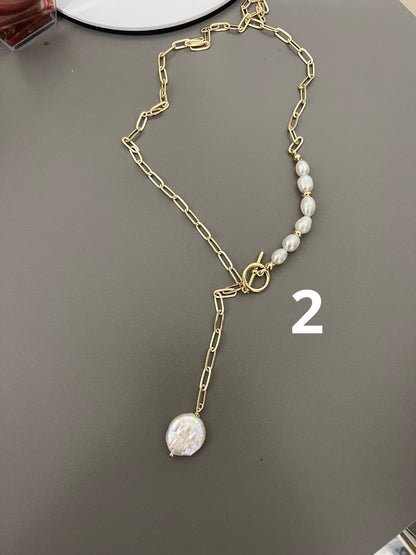 Necklace with pearl and 18k chain