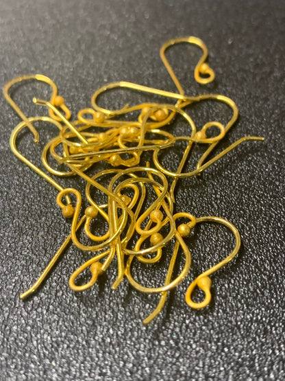 Earwire Matte ball with shiny hook 10 pairs pantallas