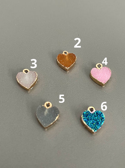 14mm  resin heart qty 1 #22114