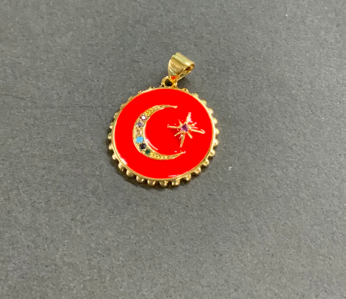 22mm Red plaque with Moon and Star Qty 1/ 19290