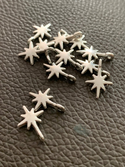 10x12mm sideways star pendant Qty 1 / 20897