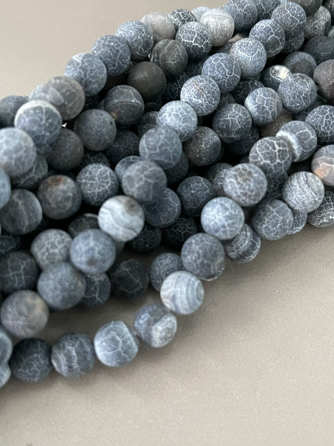 8mm Black/White/Gray Agate qty1- 21980