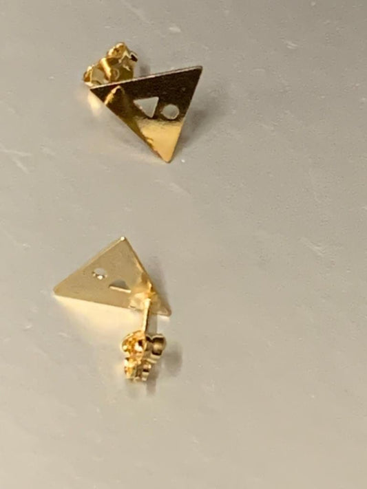 11mm Triangle Post Gold Filled