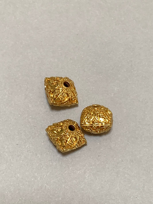 10mm Puffy Square Fancy Gold Qty 3