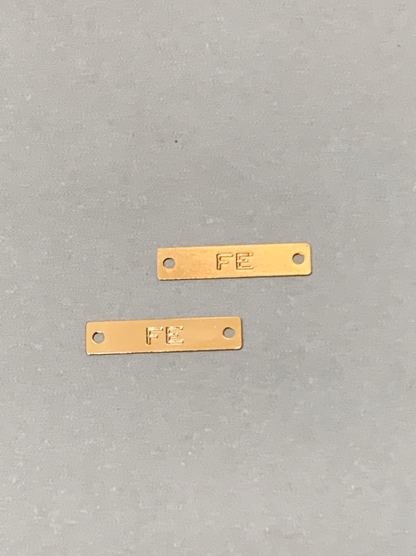 Fe Plaque Gold Connector Qty 2