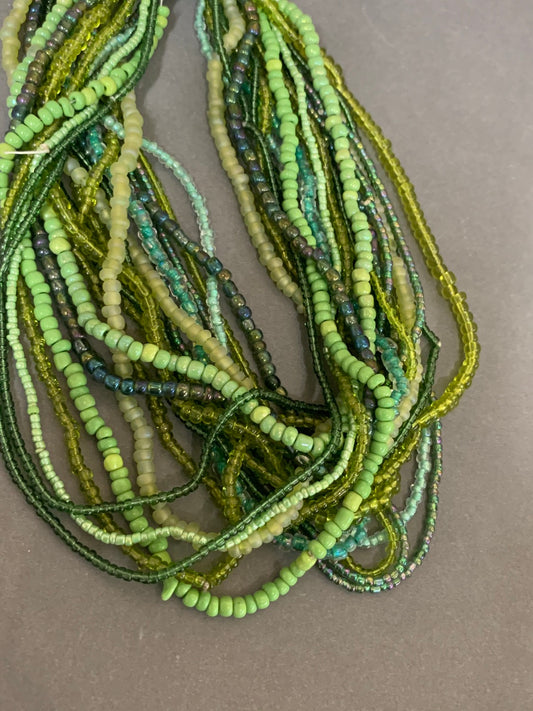 Seed Beads Green Qty 20 Strand / 18075