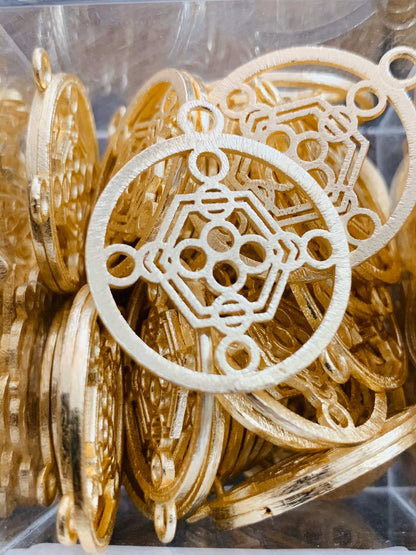 32mm Multicircle Pendant durable / Circulo baño de oro 17023